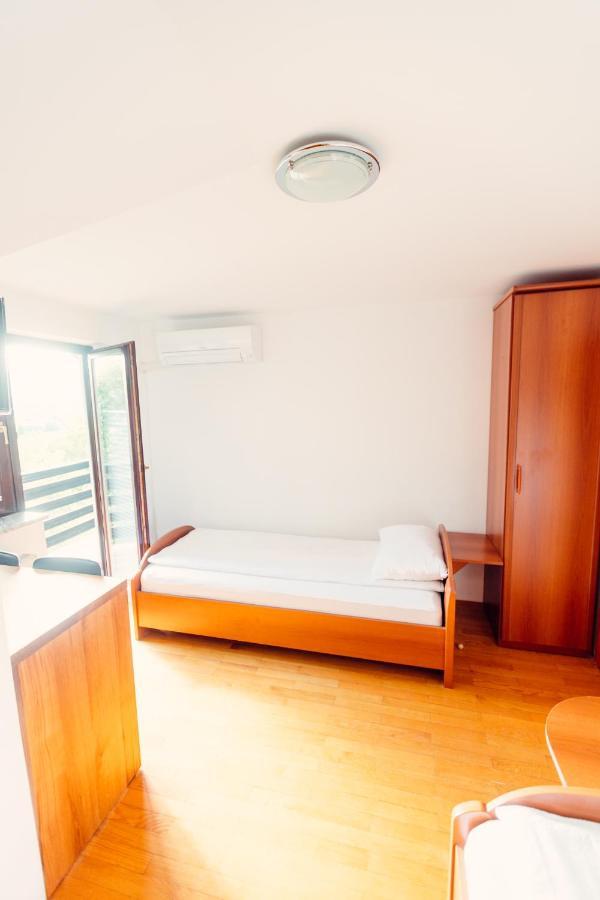 Frankovic Bed&Breakfast Vinica Eksteriør bilde